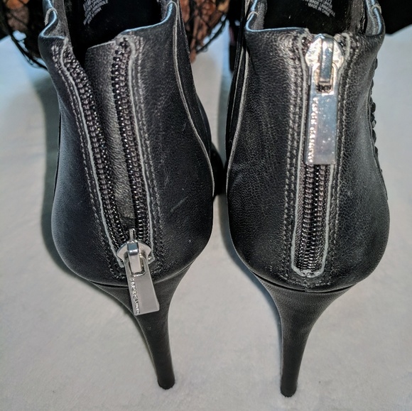 Vince Camuto Black Freya Heels Size 8.5M EUC - Picture 4 of 8